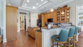 23 Lexington Drive thumbnail image 19