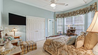 23 Lexington Drive thumbnail image 36