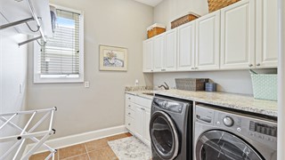 42 Lexington Drive thumbnail image 24
