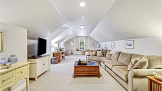 42 Lexington Drive thumbnail image 25