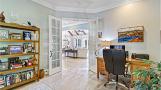 42 Lexington Drive thumbnail image 6