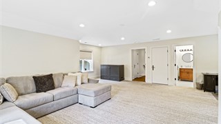 61 Manchester Court thumbnail image 61