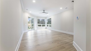 33 Lexington Drive thumbnail image 32