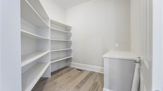 33 Lexington Drive thumbnail image 39