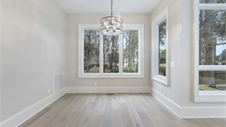 33 Lexington Drive thumbnail image 43