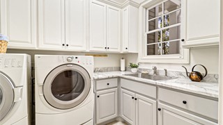 51 Lexington Drive thumbnail image 39