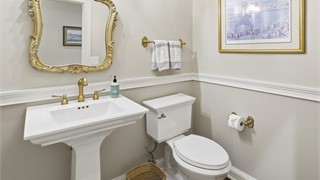 23 Lexington Drive thumbnail image 13