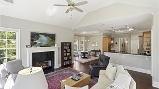 23 Lexington Drive thumbnail image 25