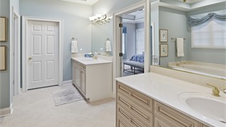 23 Lexington Drive thumbnail image 33