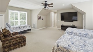 23 Lexington Drive thumbnail image 44